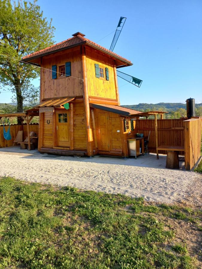 Willa Unique Wooden Holiday House In Nature Lukovica pri Domžalah Zewnętrze zdjęcie