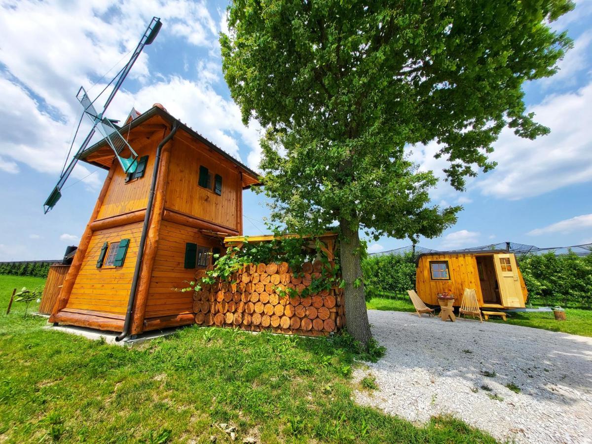 Willa Unique Wooden Holiday House In Nature Lukovica pri Domžalah Zewnętrze zdjęcie