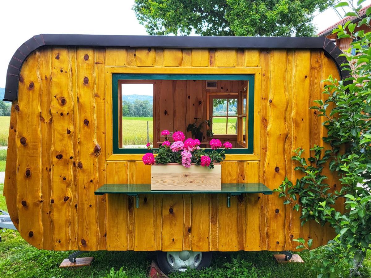 Willa Unique Wooden Holiday House In Nature Lukovica pri Domžalah Zewnętrze zdjęcie