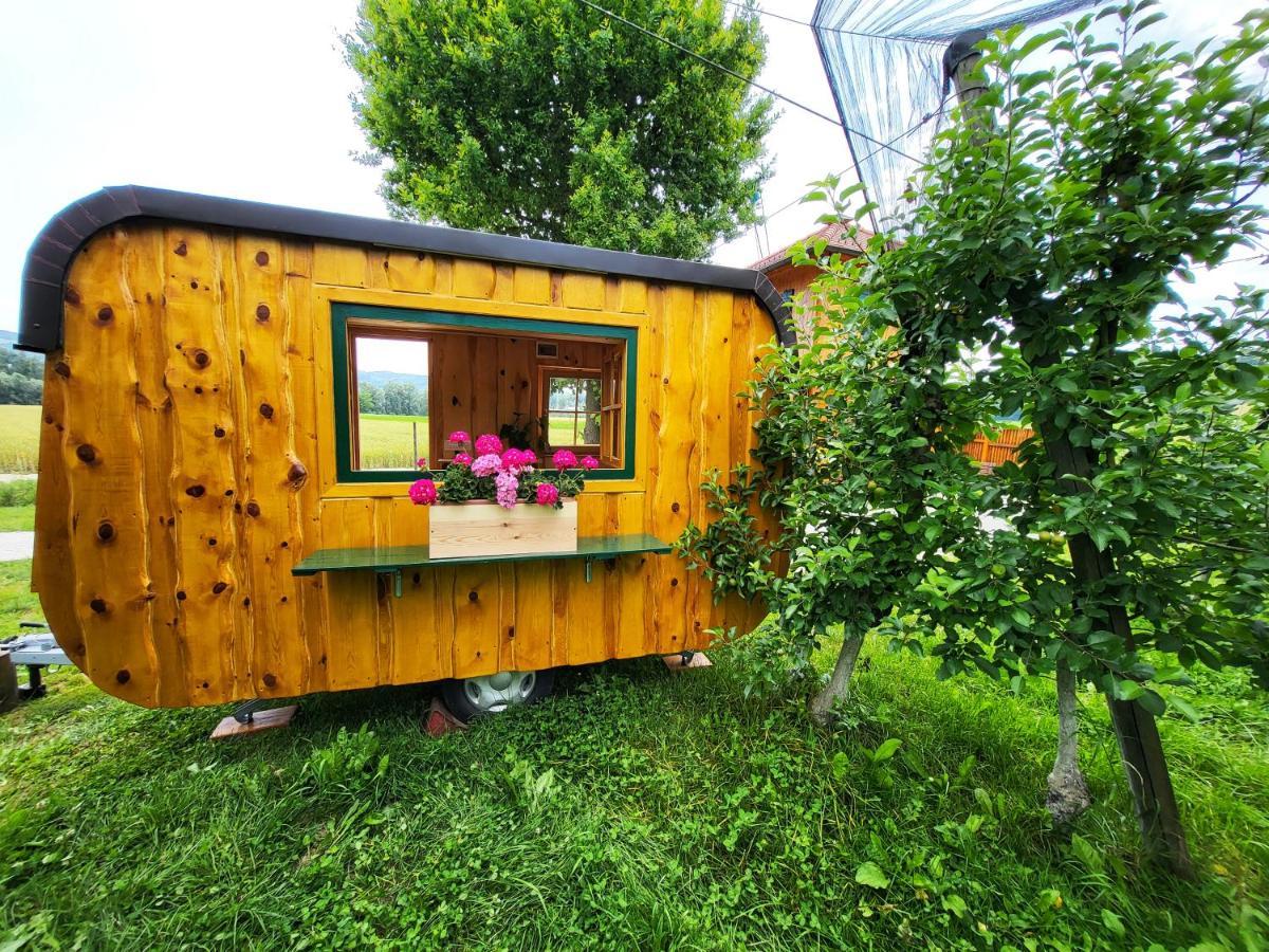 Unique Wooden Holiday House In Nature Lukovica pri Domžalah Zewnętrze zdjęcie