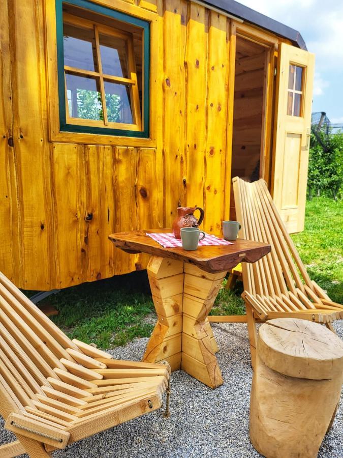 Willa Unique Wooden Holiday House In Nature Lukovica pri Domžalah Zewnętrze zdjęcie