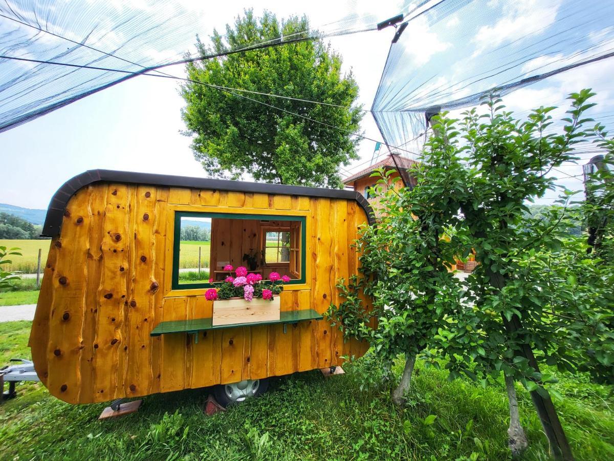 Unique Wooden Holiday House In Nature Lukovica pri Domžalah Zewnętrze zdjęcie