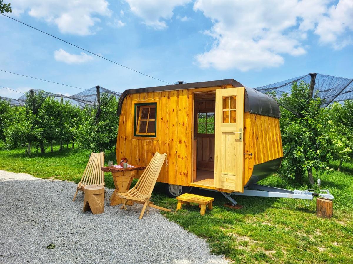 Willa Unique Wooden Holiday House In Nature Lukovica pri Domžalah Zewnętrze zdjęcie